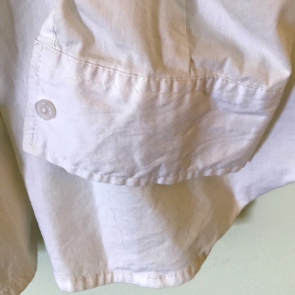 Brooke Shields White Blouse - Picture 5 of 6